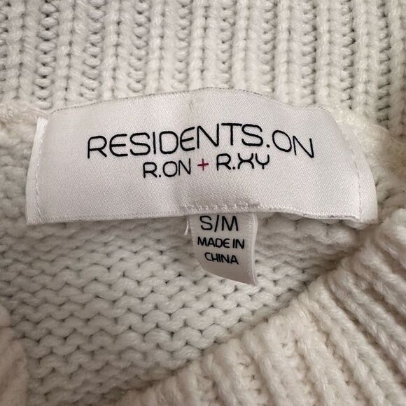 Residents On Womens Pullover Sweater Cold Shoulder Cable Knit Cream S/M - Picture 4 of 5